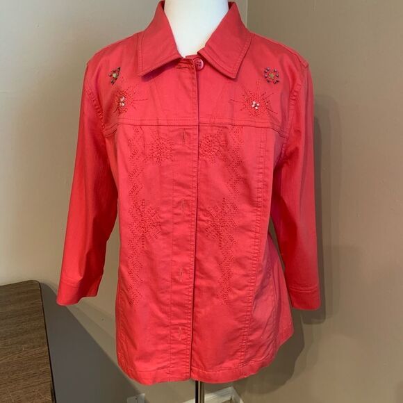 Light weight cotton/polyester embroidered jacket - Picture 3 of 8